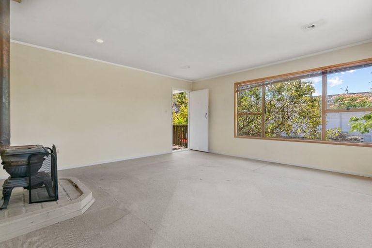 Photo of property in 1/47 Zita Maria Drive, Massey, Auckland, 0614