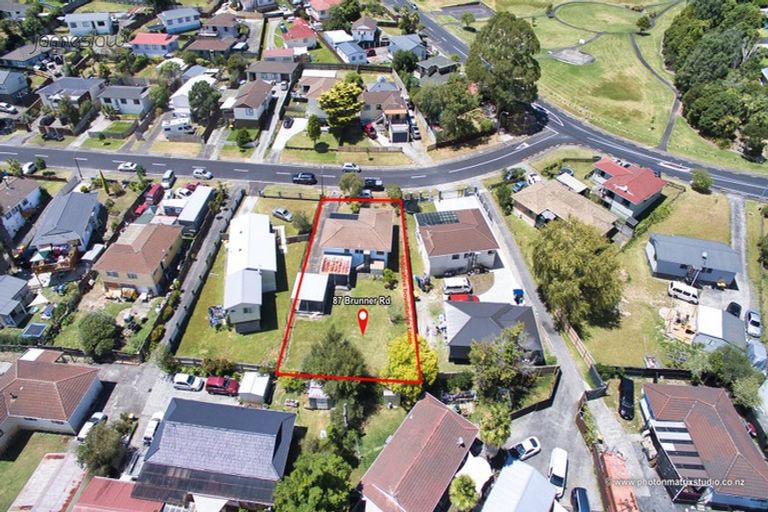 Photo of property in 87 Brunner Road, Glen Eden, Auckland, 0602