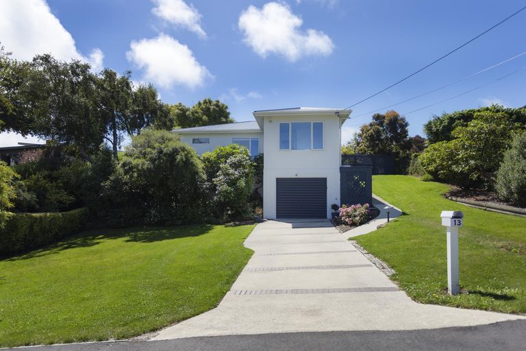 Photo of property in 13 Selwyn Street, South Hill, Oamaru, 9400