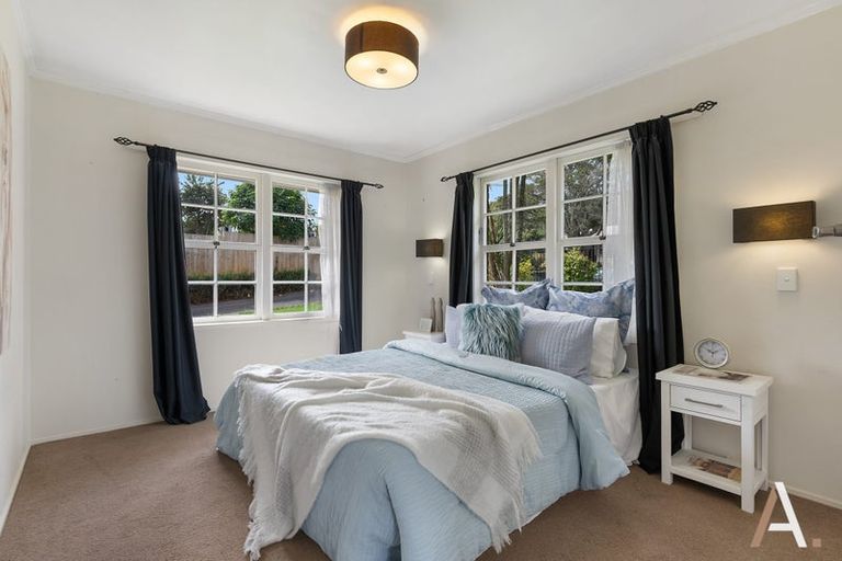 Photo of property in 6 Brough Road, Manurewa East, Auckland, 2102