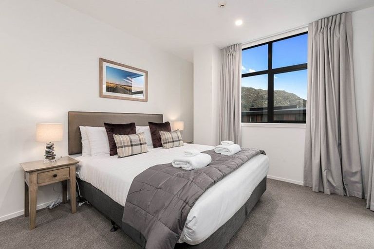 Photo of property in Wyndham Gardens Apartments, 309/30 Red Oaks Drive, Frankton, Queenstown, 9300