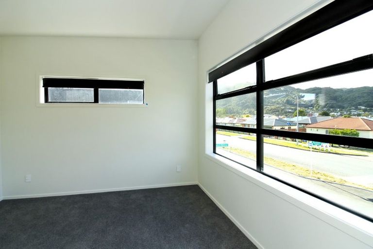 Photo of property in 19-19a The Strand, Wainuiomata, Lower Hutt, 5014