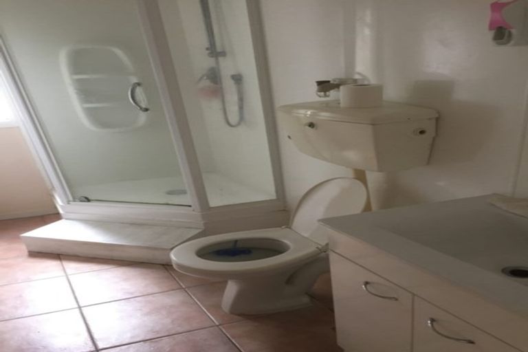 Photo of property in 5 Indus Place, Half Moon Bay, Auckland, 2012