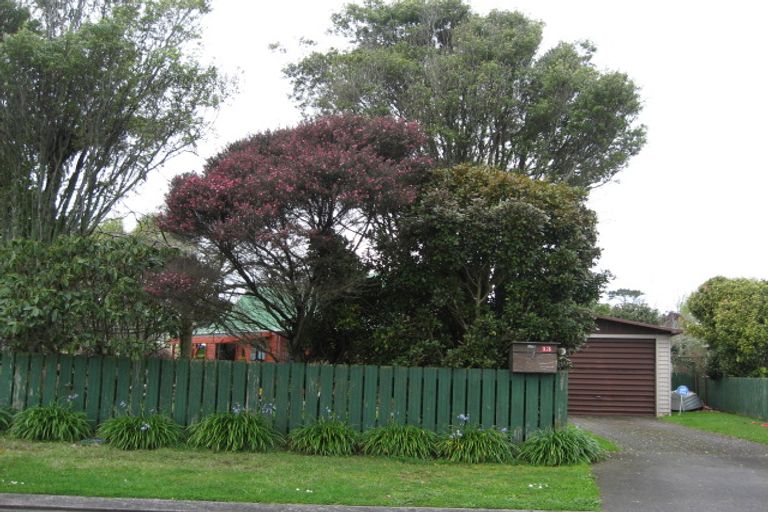 Photo of property in 13 Tuahu Place, Waitara, 4320