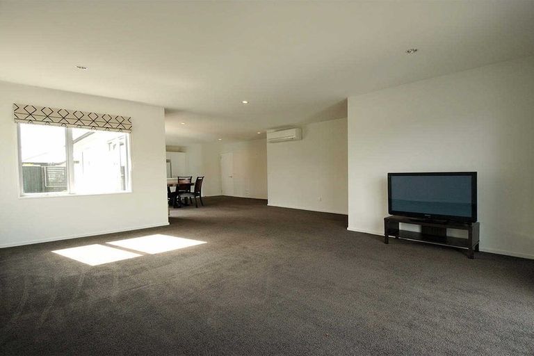 Photo of property in 44 Papawai Drive, Rangiora, 7400