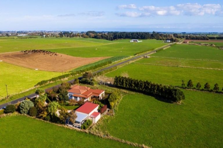 Photo of property in 357 Katene Road, Normanby, Hawera, 4675