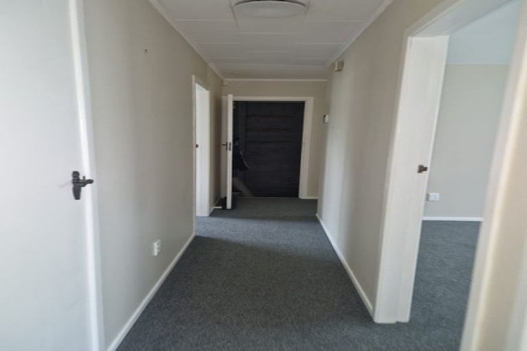 Photo of property in 11a Waddington Drive, Naenae, Lower Hutt, 5011