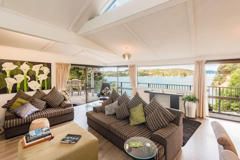 Photo of property in 17 Creswell Street, Opua, 0200