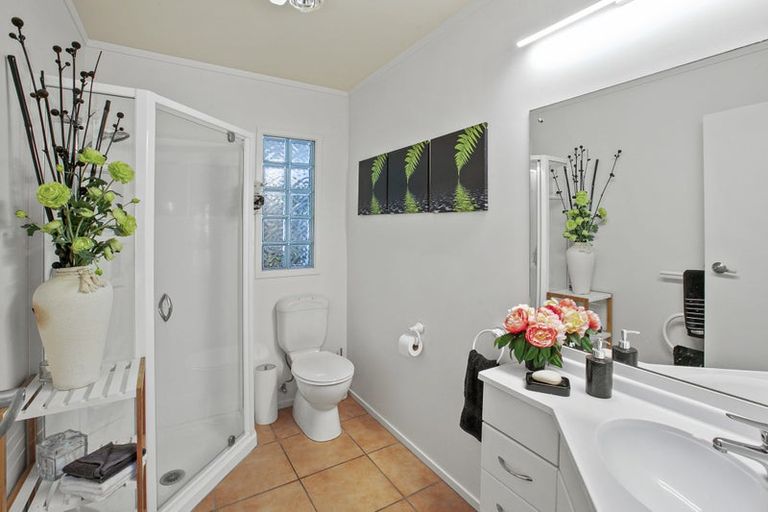 Photo of property in 46 Whiteley Street, Moturoa, New Plymouth, 4310