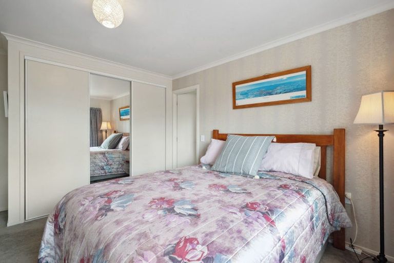 Photo of property in 1/7 Kathleen Place, Rainbow Point, Taupo, 3330