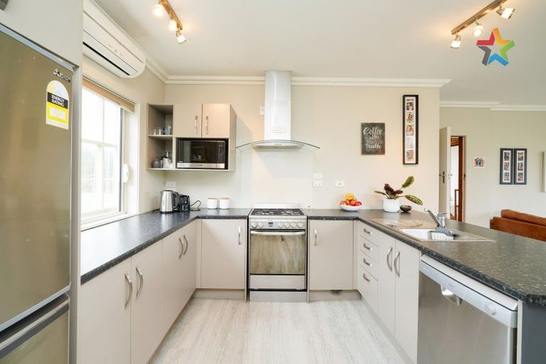 Photo of property in 27 Main Street, Otautau, 9610