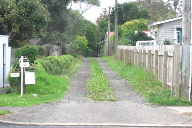 Property details for 13 Glengarry Road, Glen Eden, Auckland, 0602
