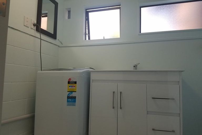 Photo of property in 7 Geoffrey Road, Torbay, Auckland, 0630