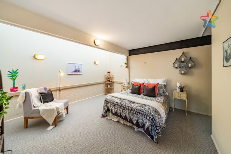 Photo of property in 57 Oroua Street, Eastbourne, Lower Hutt, 5013