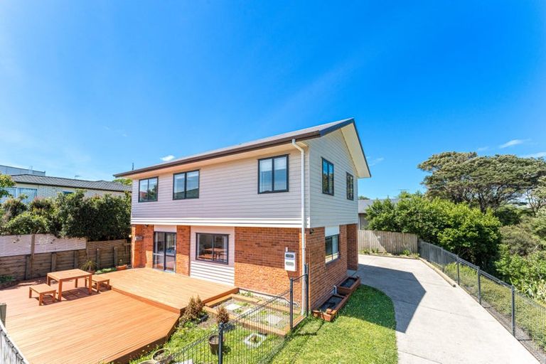 Photo of property in 24 Foundation Place, Glen Eden, Auckland, 0602