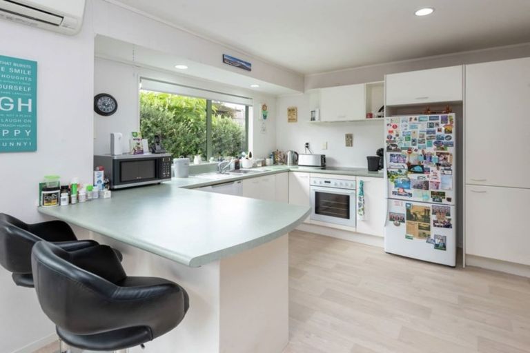 Photo of property in 1/6 Patons Road, Howick, Auckland, 2014