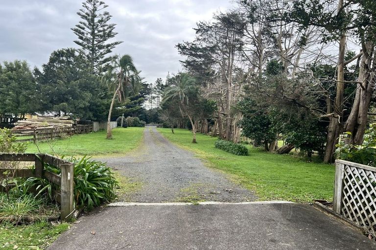 Photo of property in 671 Karaka Road, Karaka, Papakura, 2580