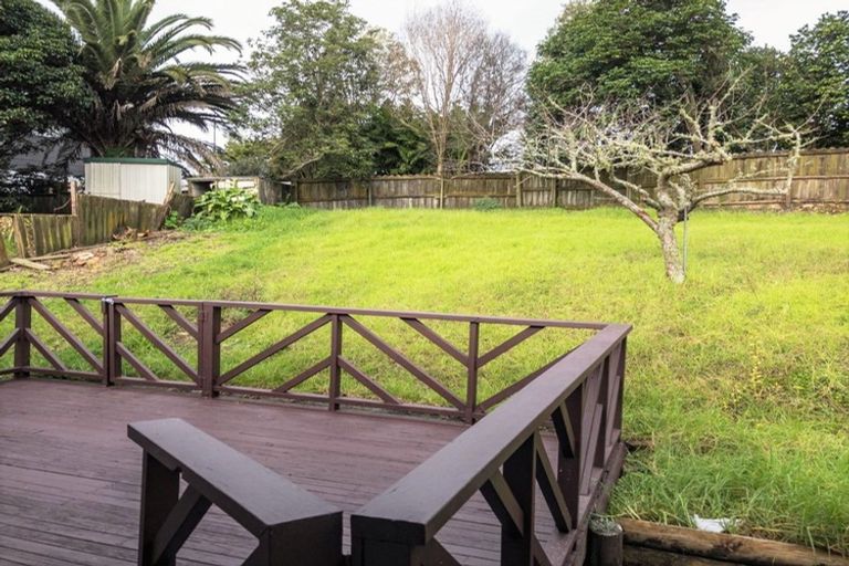Photo of property in 10 Annison Avenue, Glen Eden, Auckland, 0602