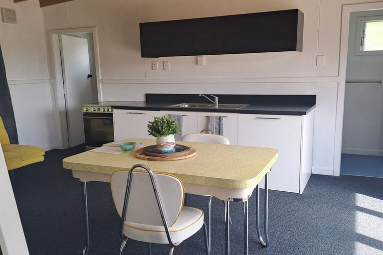 Photo of property in 131 Branxholm Street, Roxburgh, 9500