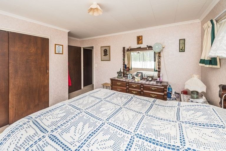 Photo of property in 16 Oaklea Avenue, Marton, 4710