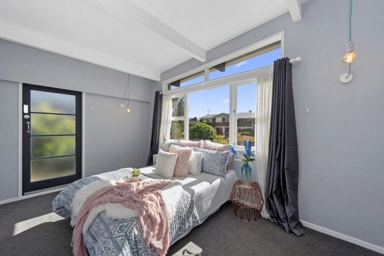 Photo of property in 11 Hillary Street, Chedworth, Hamilton, 3210