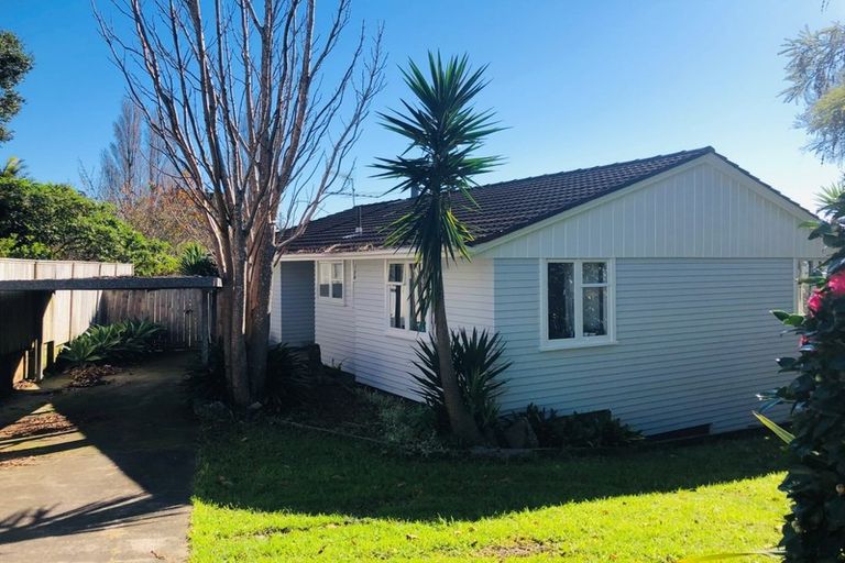 Photo of property in 4 Gemini Place, Beach Haven, Auckland, 0626