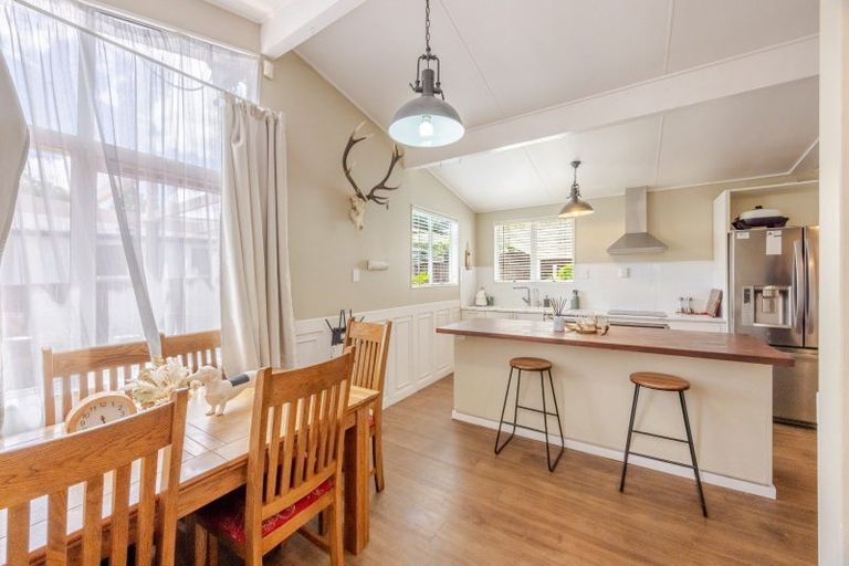 Photo of property in 128 Mount Herbert Road, Waipukurau, 4200