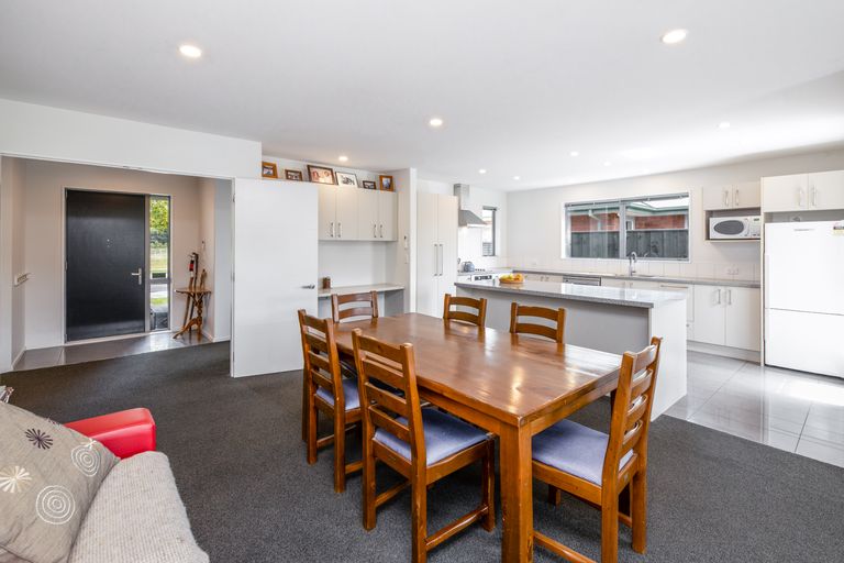 Photo of property in 50 Hakatere Road, Pegasus, 7612