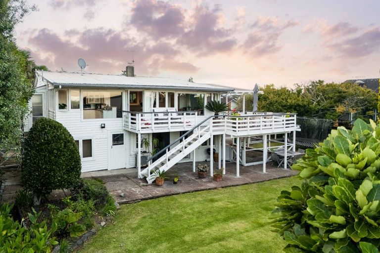 Photo of property in 237 Beach Road, Campbells Bay, Auckland, 0630