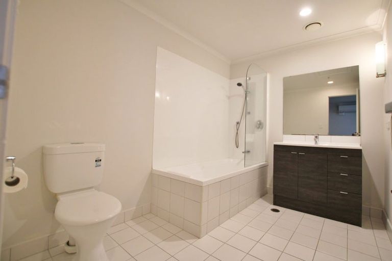 Photo of property in 2h/20 Charlotte Street, Eden Terrace, Auckland, 1021