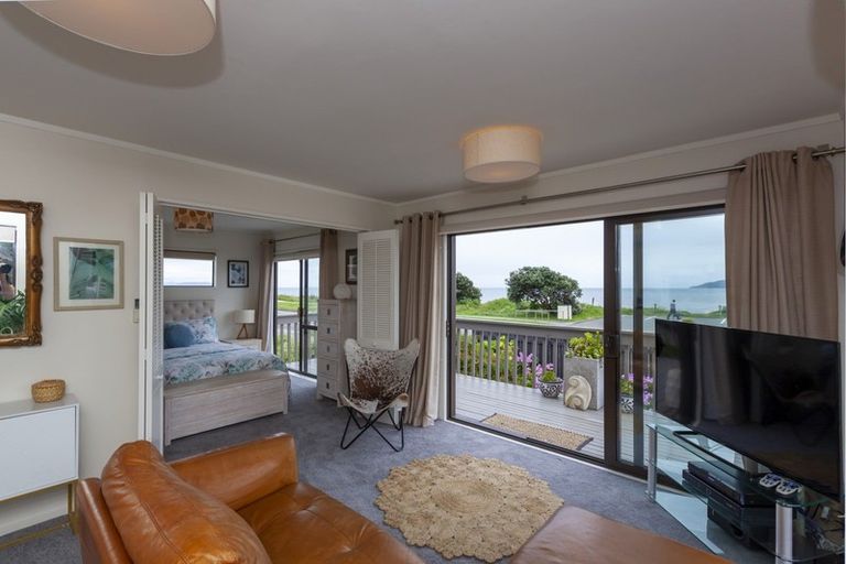 Photo of property in 70a Marine Parade, Paraparaumu Beach, Paraparaumu, 5032