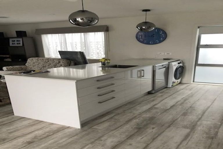 Photo of property in 2 Boulder Lane, Pyes Pa, Tauranga, 3112