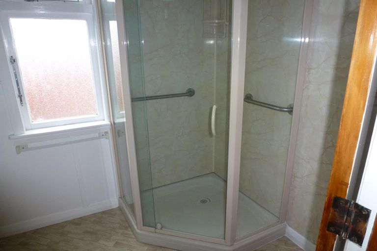 Photo of property in 38 Aberdeen Avenue, Takaro, Palmerston North, 4412