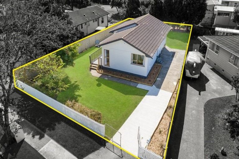 Photo of property in 72 Boundary Road, Clover Park, Auckland, 2019