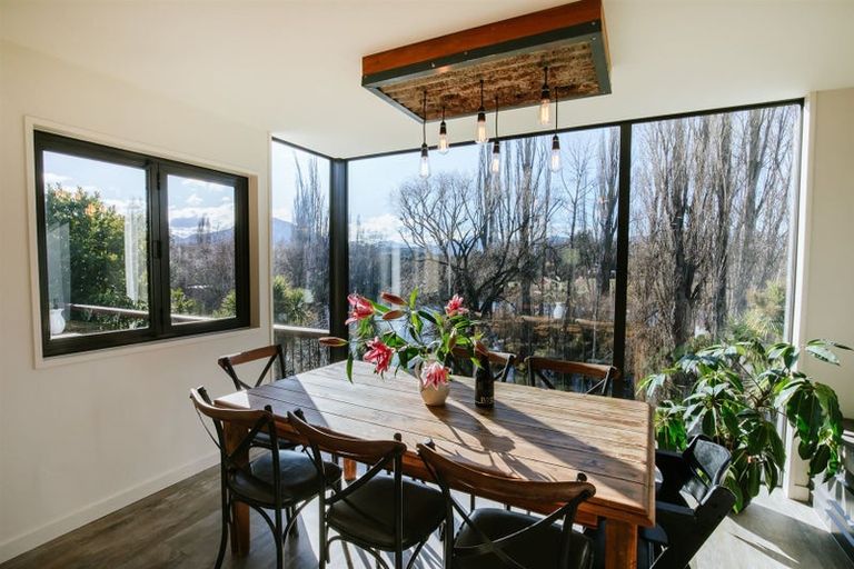 Photo of property in 70 Lagoon Avenue, Albert Town, Wanaka, 9305