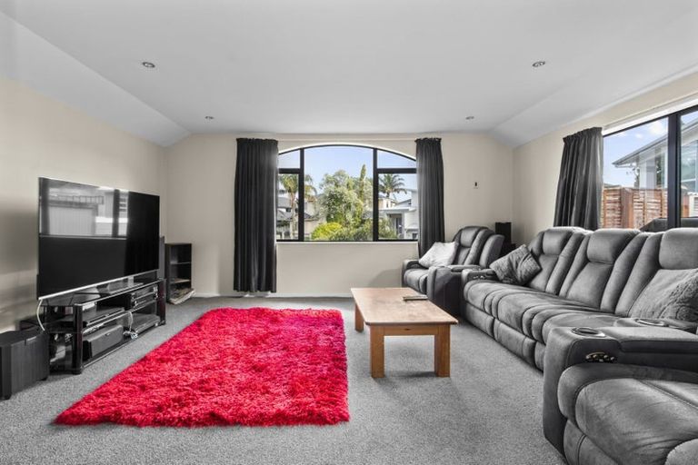 Photo of property in 24 Roderick Place, Rototuna, Hamilton, 3210