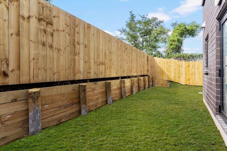 Photo of property in 4d Fields Road, Manurewa, Auckland, 2102