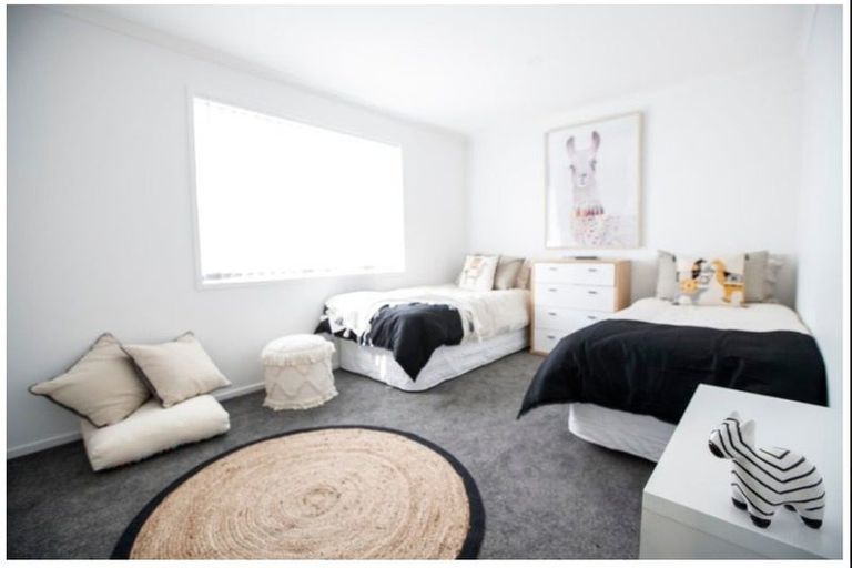 Photo of property in 12 Kahukaka Road, One Tree Point, 0118