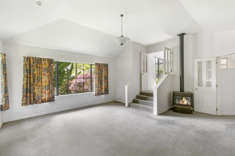 Photo of property in 2 Buckingham Place, Bethlehem, Tauranga, 3110
