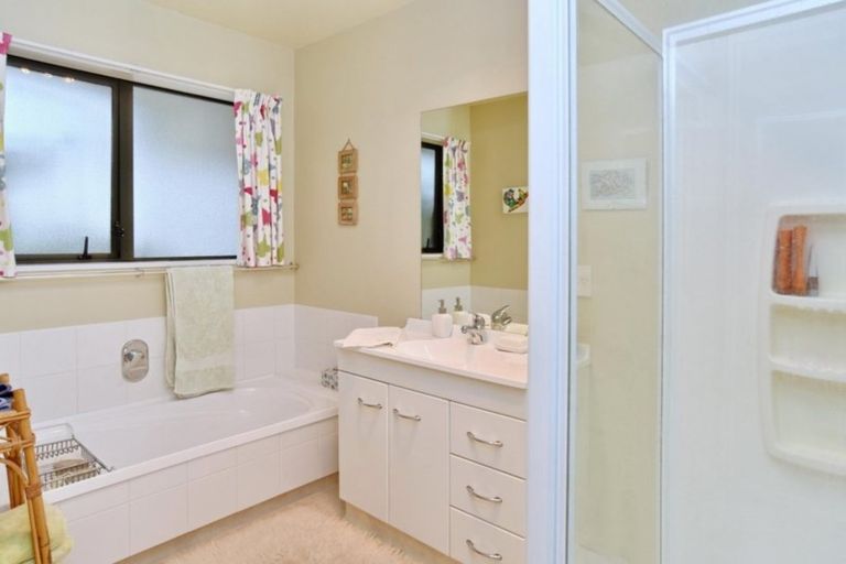 Photo of property in 17v Matawai Close, Rangiora, 7400