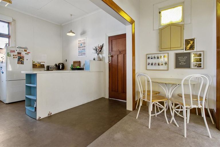 Photo of property in 21 George Street, Waimate, 7924