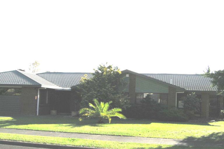 Photo of property in 8 Wiltshire Place, Somerville, Auckland, 2014