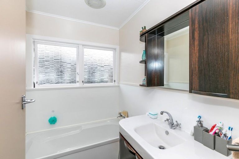 Photo of property in 262 Sandwich Road, St Andrews, Hamilton, 3200