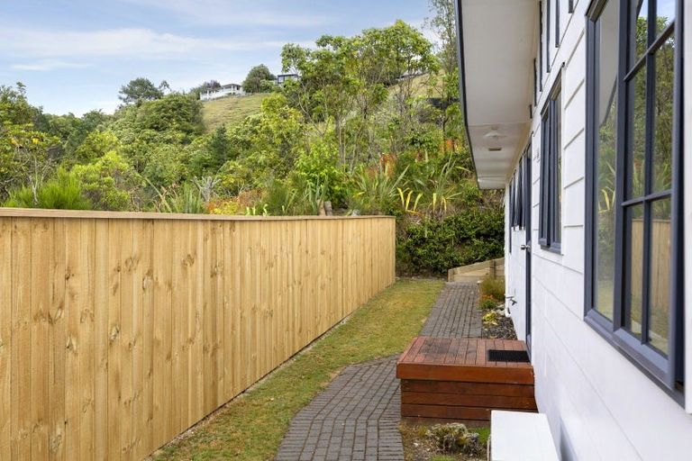 Photo of property in 2/19 Brunette Drive, Acacia Bay, Taupo, 3330