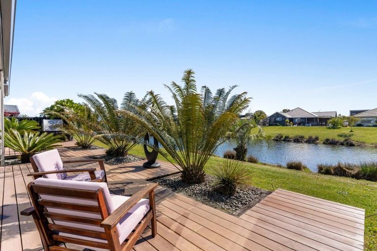 Photo of property in 15 Forstera Way, Papamoa Beach, Papamoa, 3118
