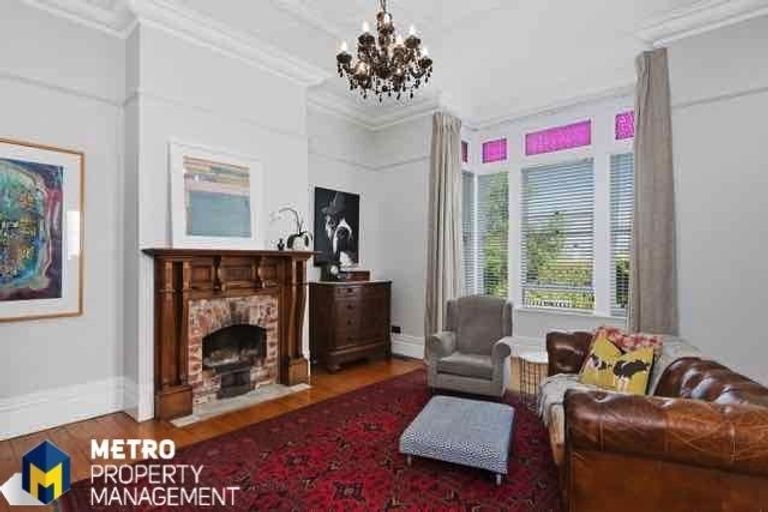 Photo of property in 91 Tomahawk Road, Andersons Bay, Dunedin, 9013