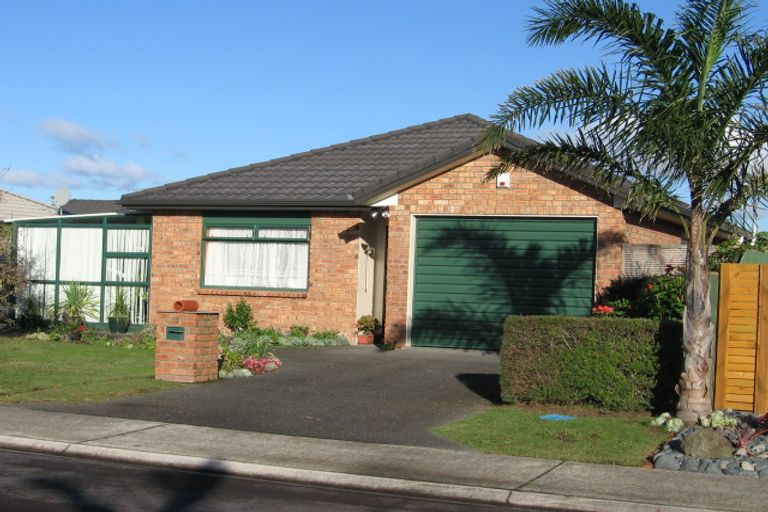 Photo of property in 19 Dan Tori Place, Orewa, 0931