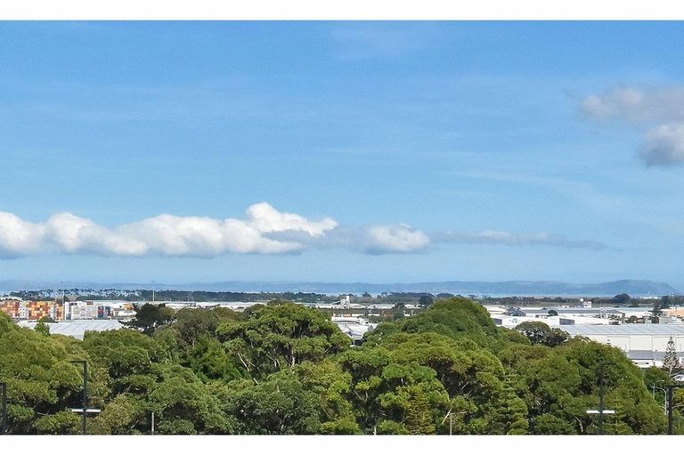 Photo of property in The Rennaissance, 10k/18 Ronwood Avenue, Manukau, Auckland, 2104