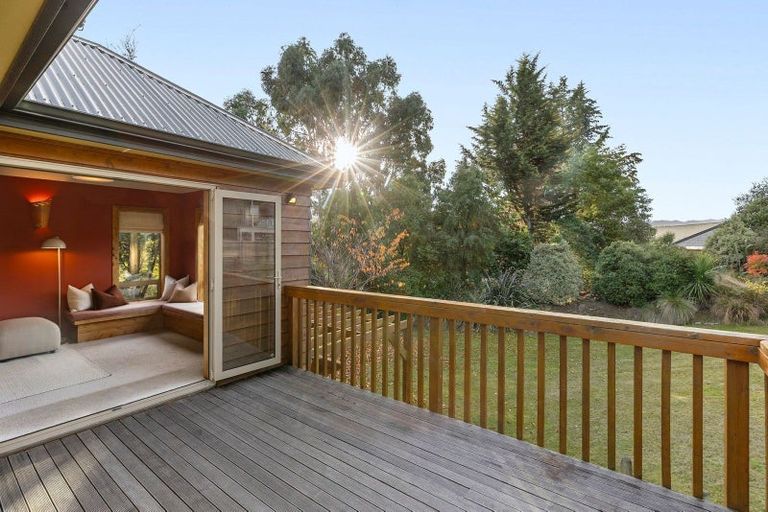 Photo of property in 8 Drake Place, Lake Hawea, Wanaka, 9382