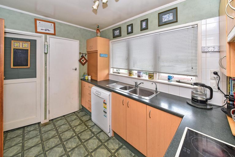 Photo of property in 12 Bexley Place, Pahurehure, Papakura, 2113